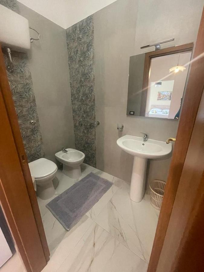 Camere Lorenzo ปอร์โตเชซาเรโอ ภายนอก รูปภาพ