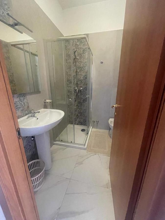 Camere Lorenzo ปอร์โตเชซาเรโอ ภายนอก รูปภาพ
